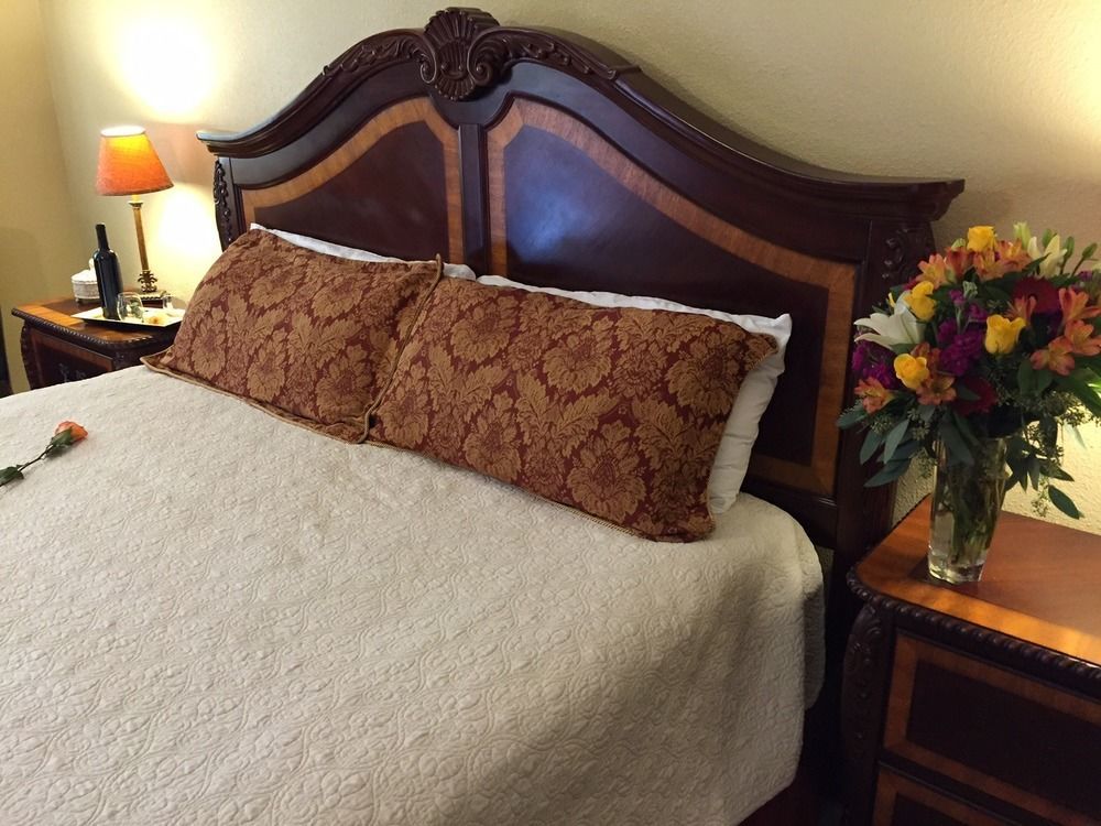 Square Inn Wimberley Kültér fotó