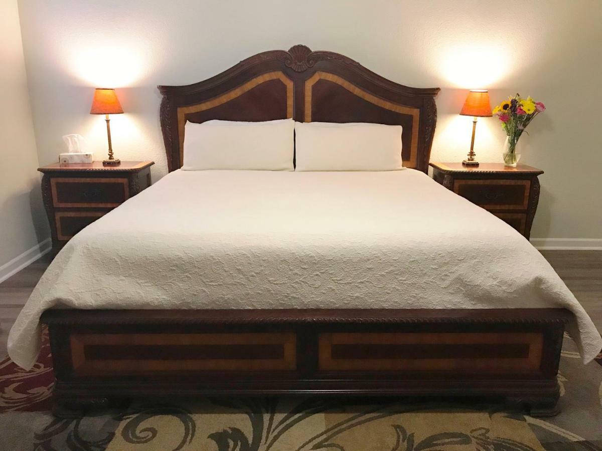 Square Inn Wimberley Kültér fotó